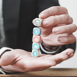 التسويق عبر مواقع التواصل الاجتماعي